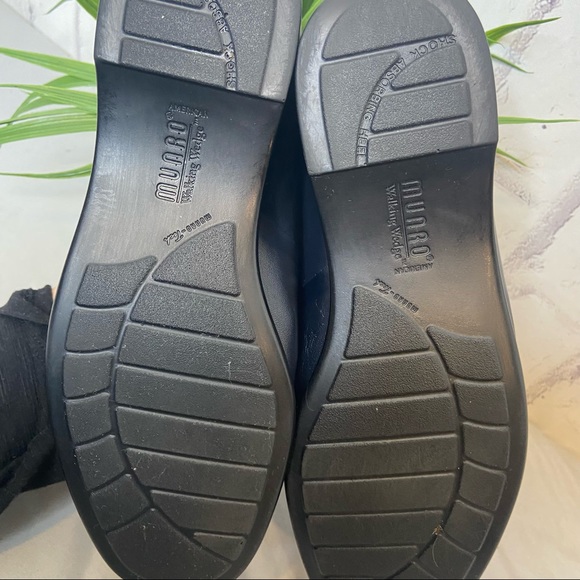 Munro Black Blue Leather Loafers 7W - Picture 5 of 9